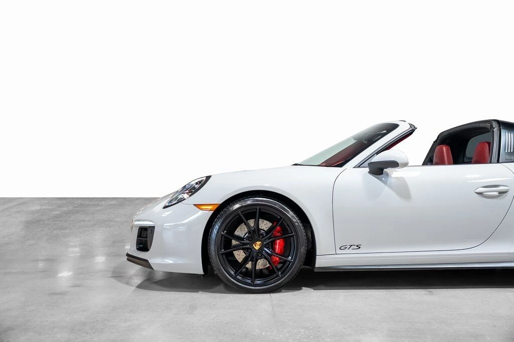 2019 Porsche 991 Targa 4 GTS - Image 14 of 31