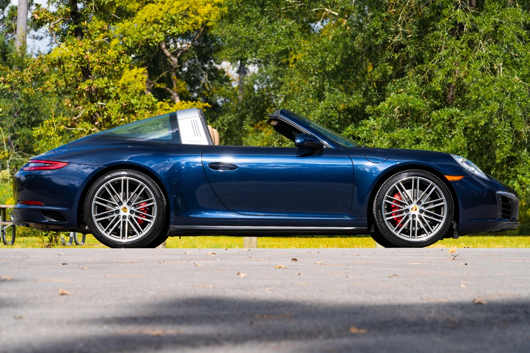 2019 Porsche 991 Carrera 4S - Image 9 of 31