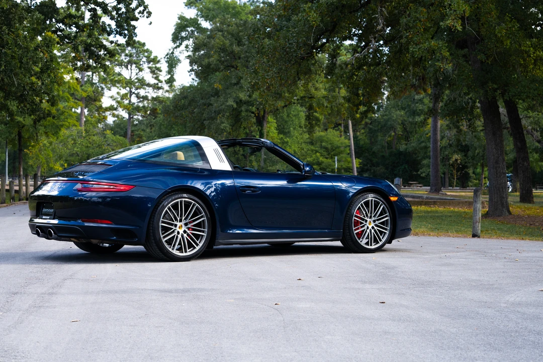 2019 Porsche 991 Carrera 4S - Image 11 of 31