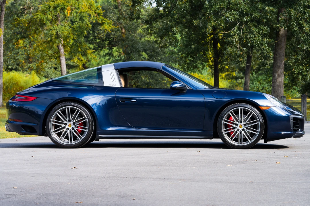 2019 Porsche 991 Carrera 4S - Image 25 of 31