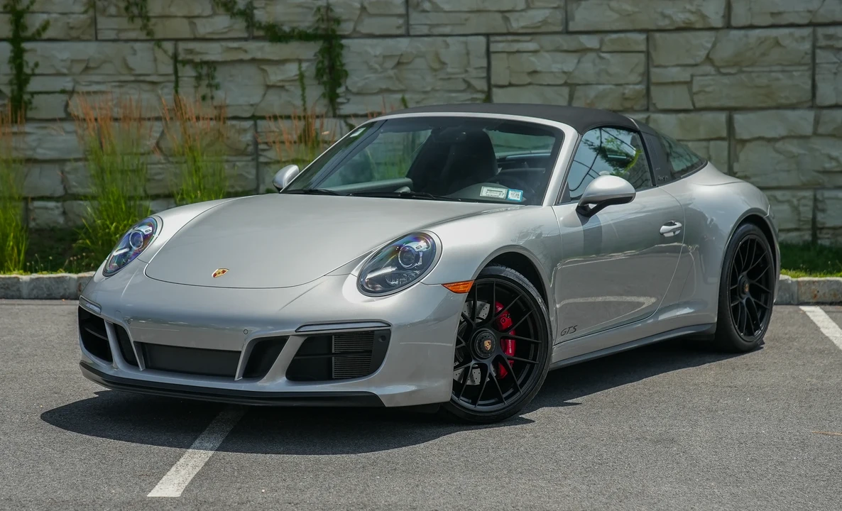2019 Porsche 991 Targa 4 GTS - Image 23 of 31