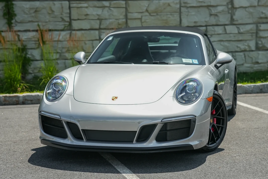 2019 Porsche 991 Targa 4 GTS - Image 18 of 31