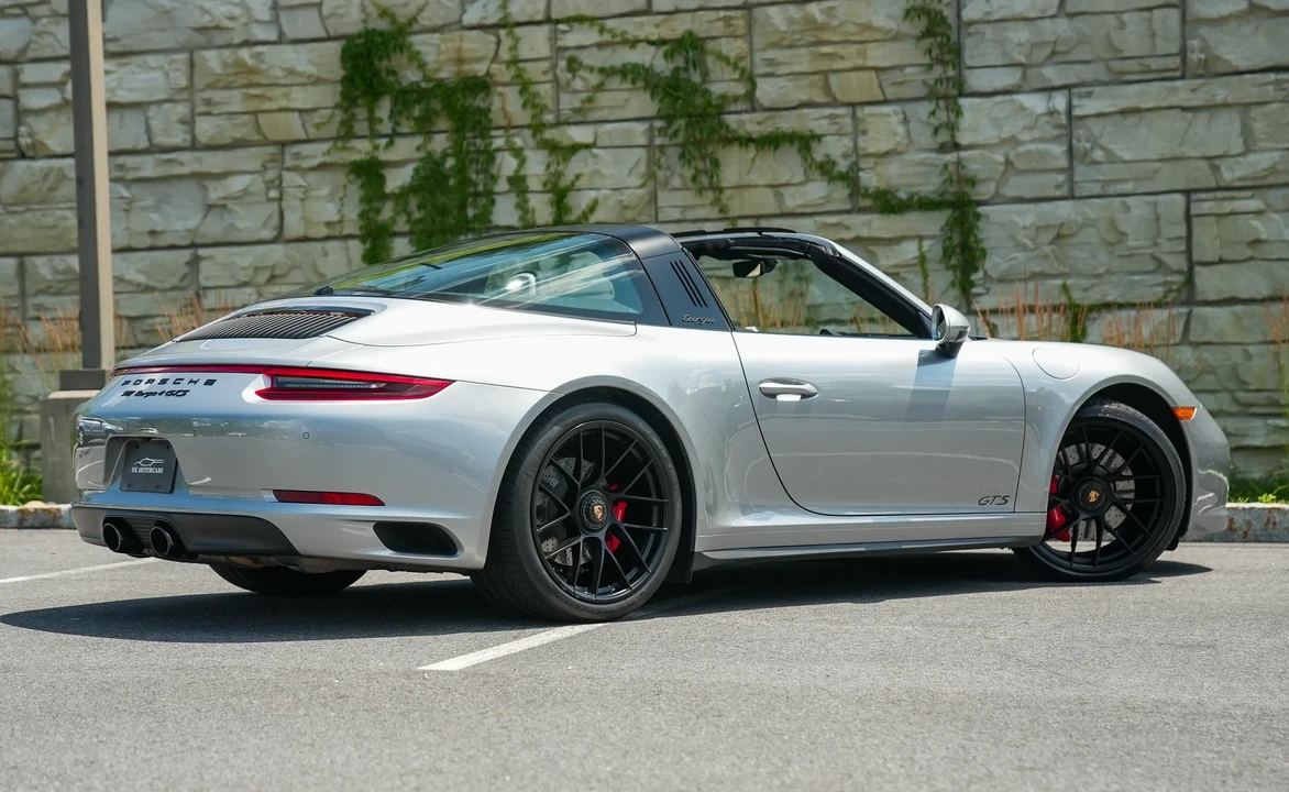 2019 Porsche 991 Targa 4 GTS - Image 15 of 31