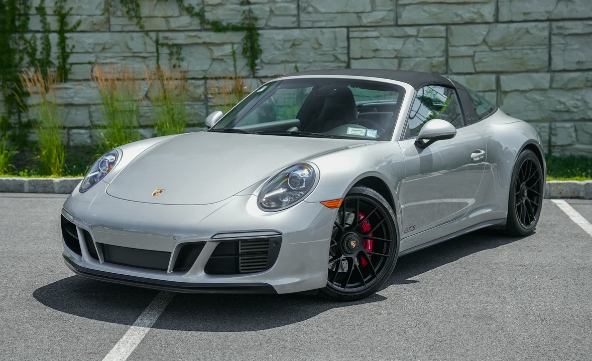 2019 Porsche 991 Targa 4 GTS - Image 22 of 31