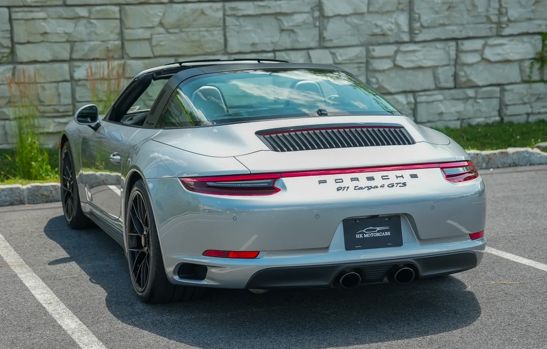 2019 Porsche 991 Targa 4 GTS - Image 9 of 31