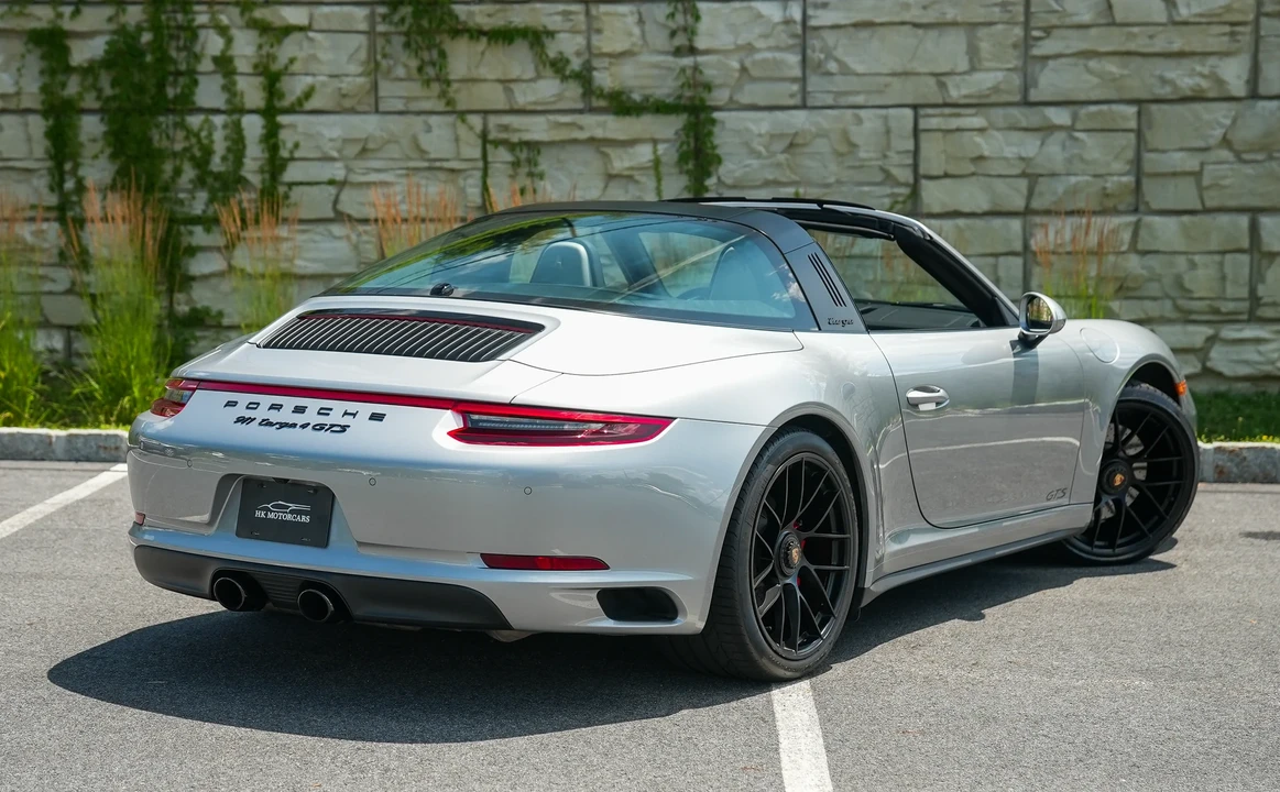 2019 Porsche 991 Targa 4 GTS - Image 13 of 31