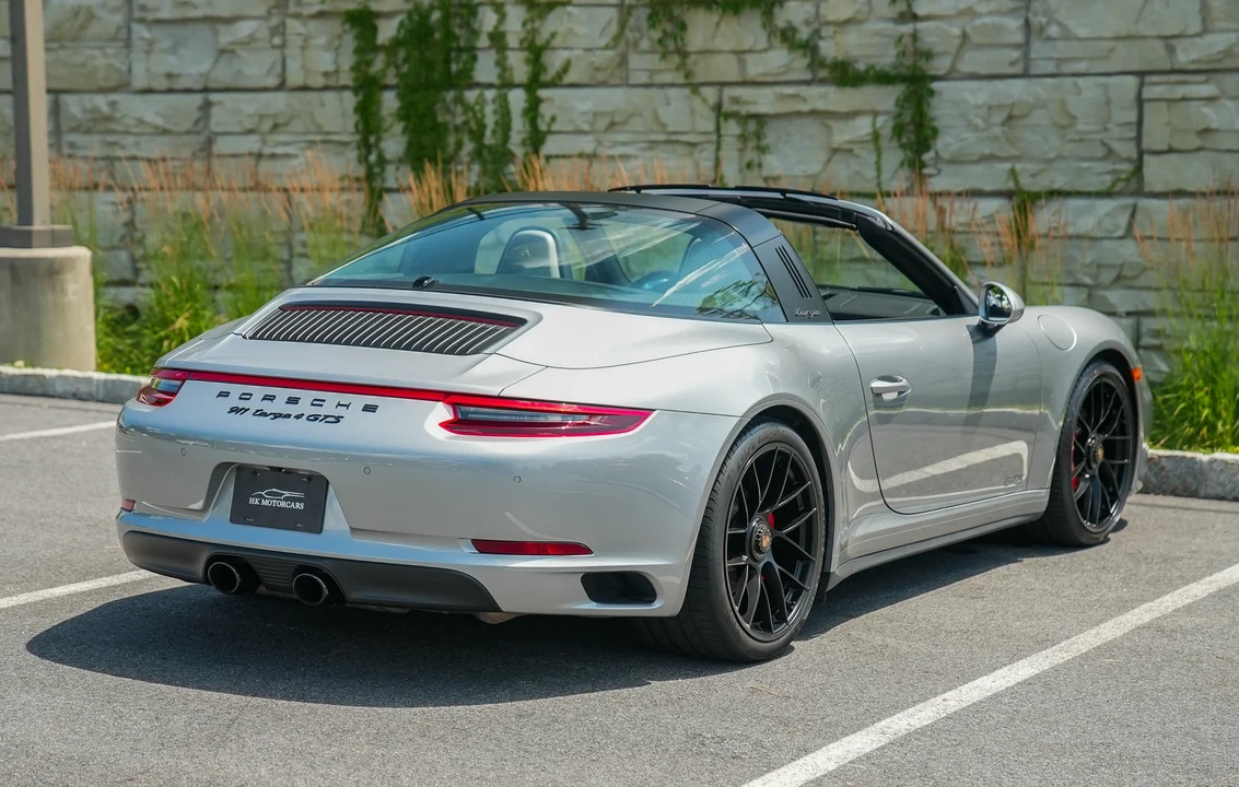 2019 Porsche 991 Targa 4 GTS - Image 11 of 31