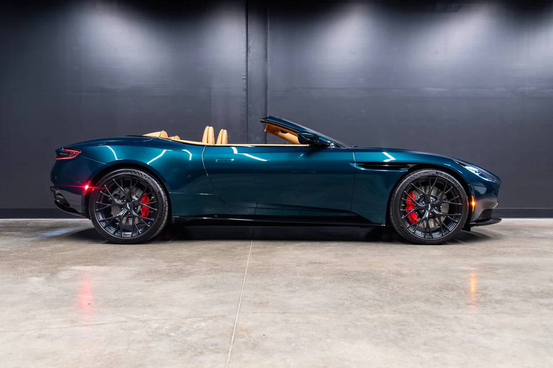2020 Aston Martin DB11 Volante - Image 13 of 31