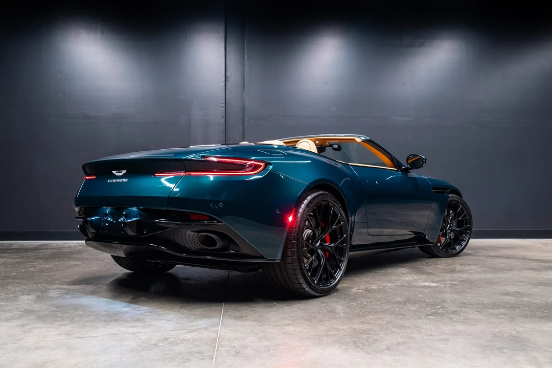 2020 Aston Martin DB11 Volante - Image 11 of 31