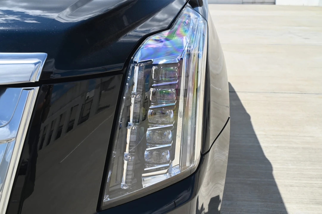2020 Cadillac Escalade 4th Gen - Image 17 of 31