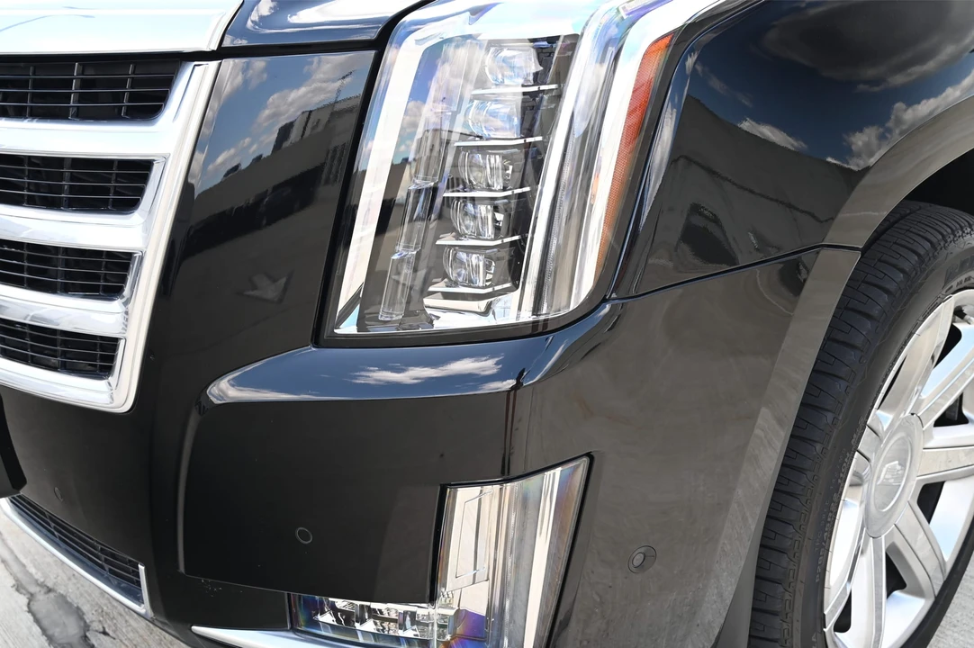 2020 Cadillac Escalade 4th Gen - Image 19 of 31