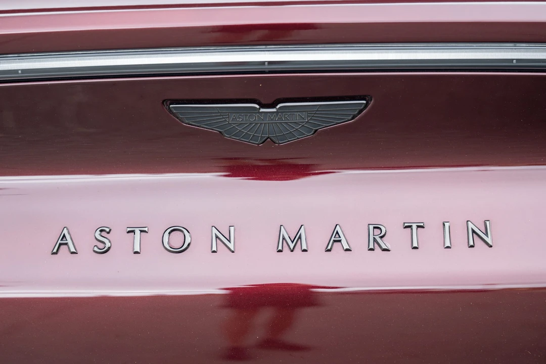 2021 Aston Martin DBX - Image 24 of 31