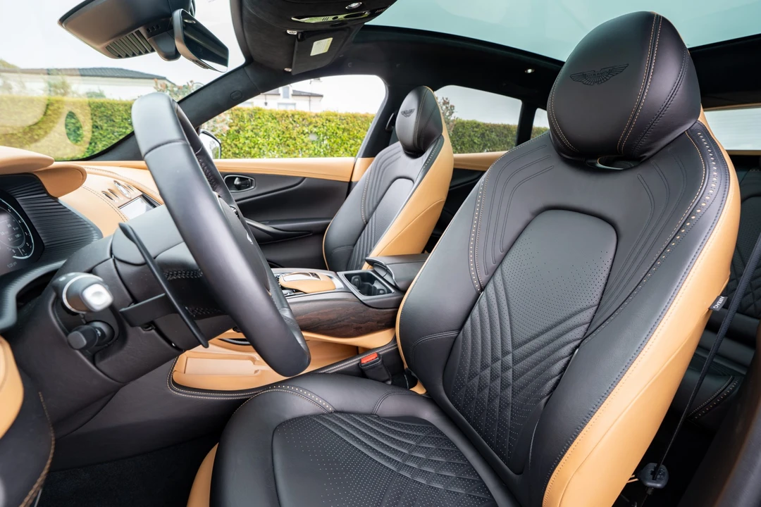 2021 Aston Martin DBX - Image 31 of 31