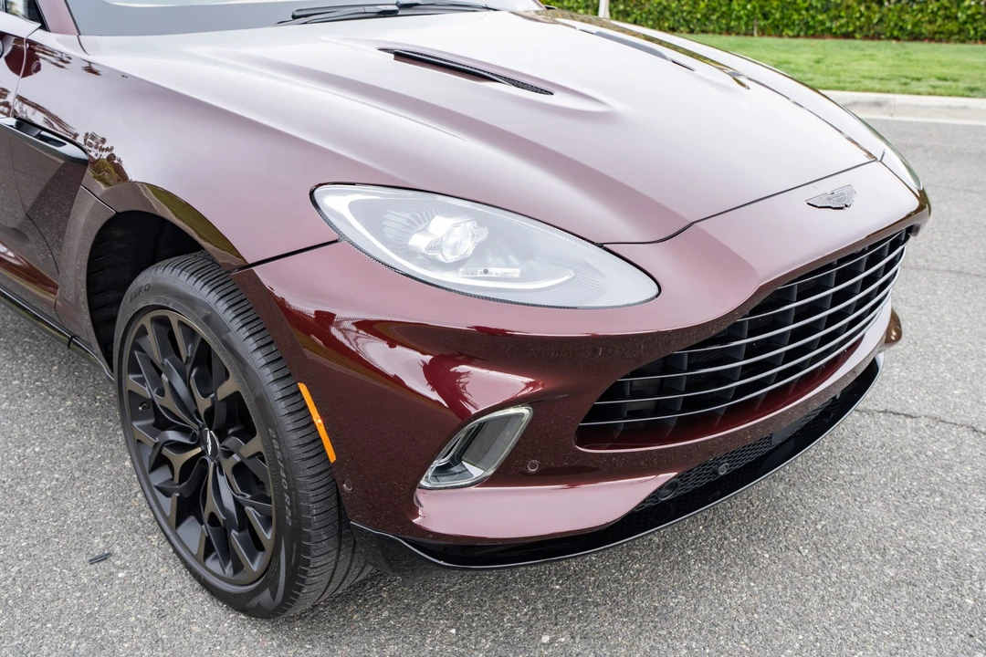 2021 Aston Martin DBX - Image 11 of 31