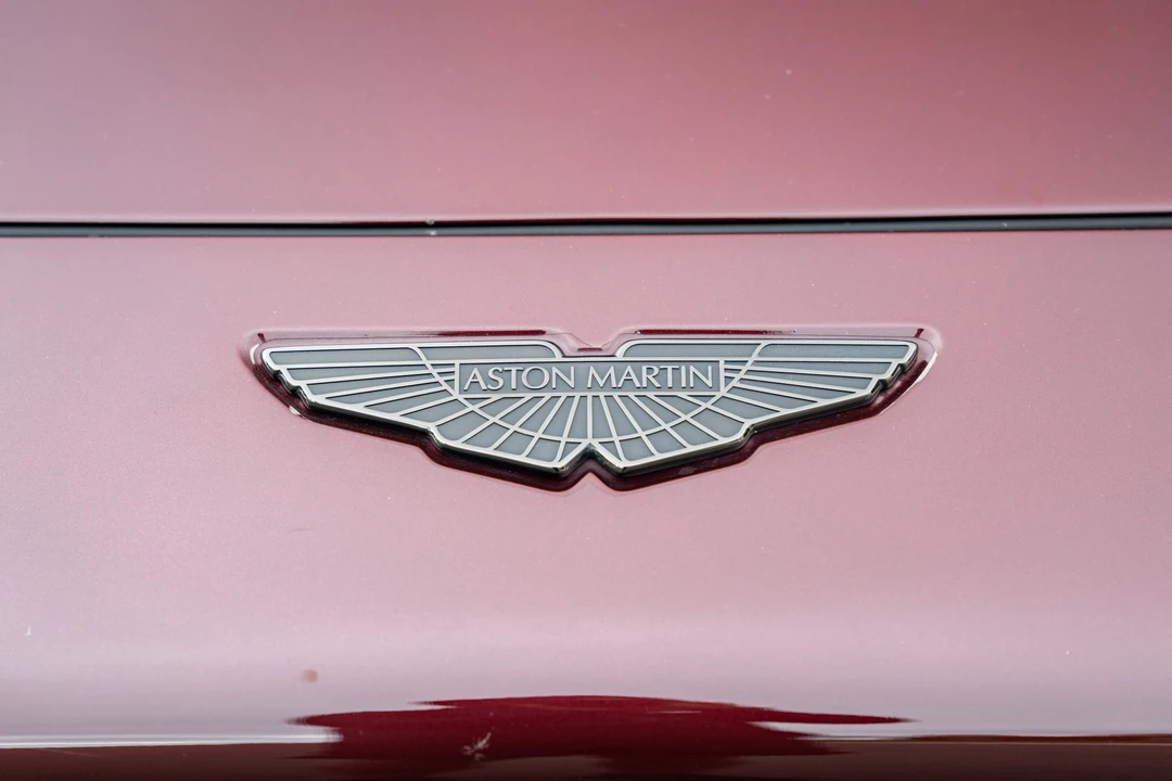 2021 Aston Martin DBX - Image 23 of 31