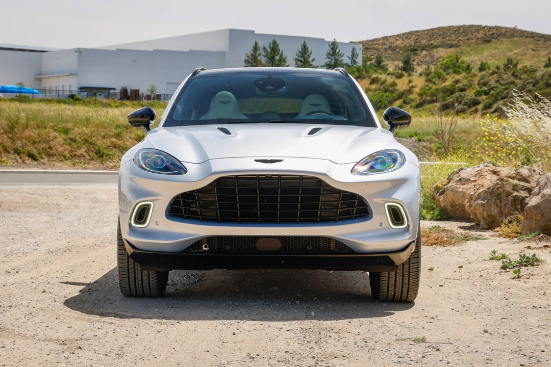 2021 Aston Martin DBX - Image 16 of 31