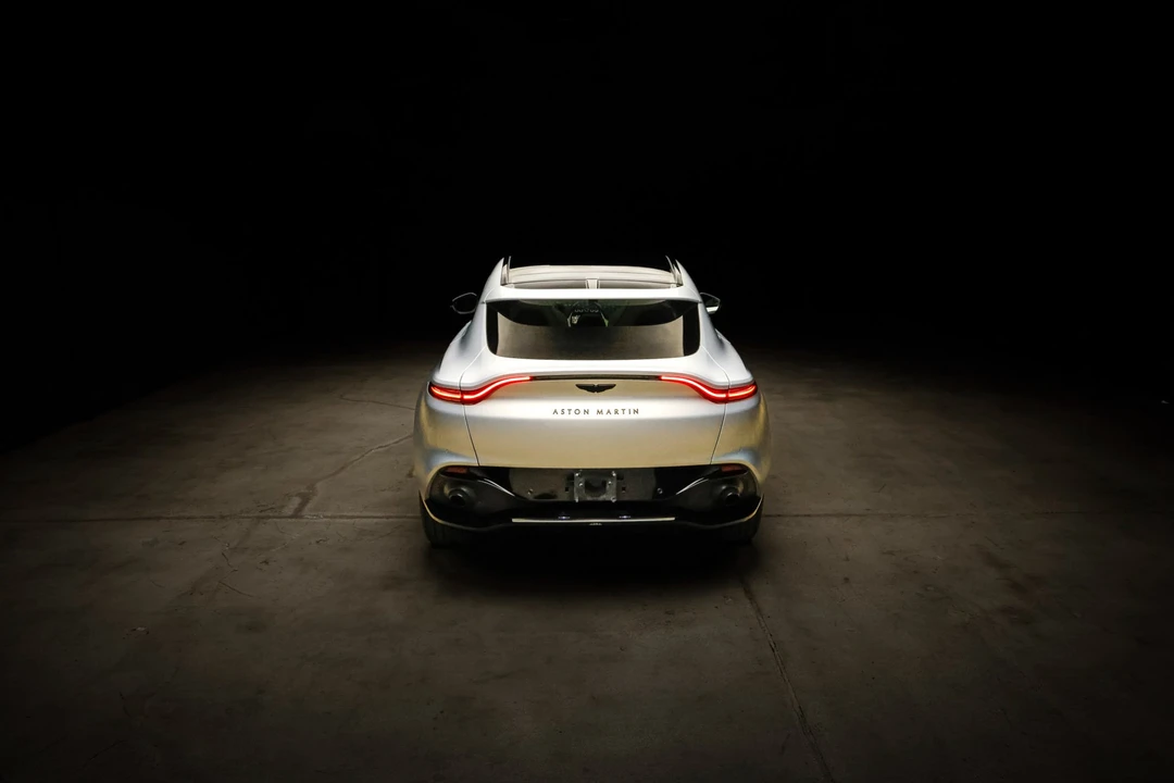 2021 Aston Martin DBX - Image 26 of 31