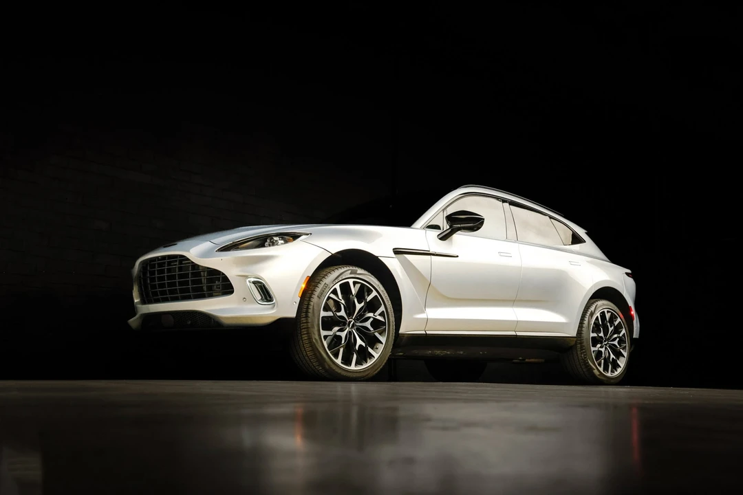 2021 Aston Martin DBX - Image 18 of 31