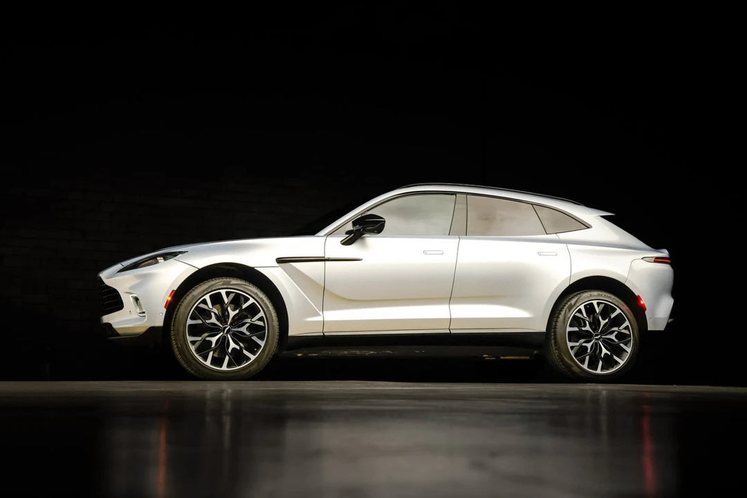2021 Aston Martin DBX - Image 20 of 31
