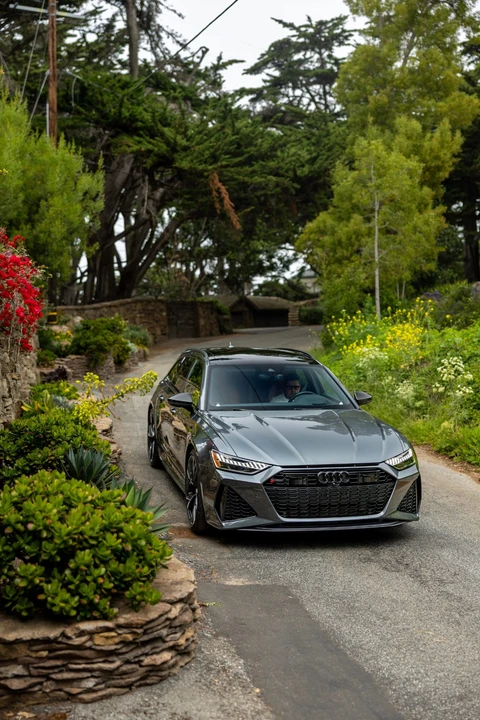 2021 Audi C8 RS6 - Image 28 of 31