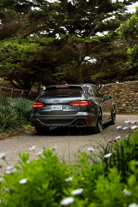 2021 Audi C8 RS6 - Image 25 of 31