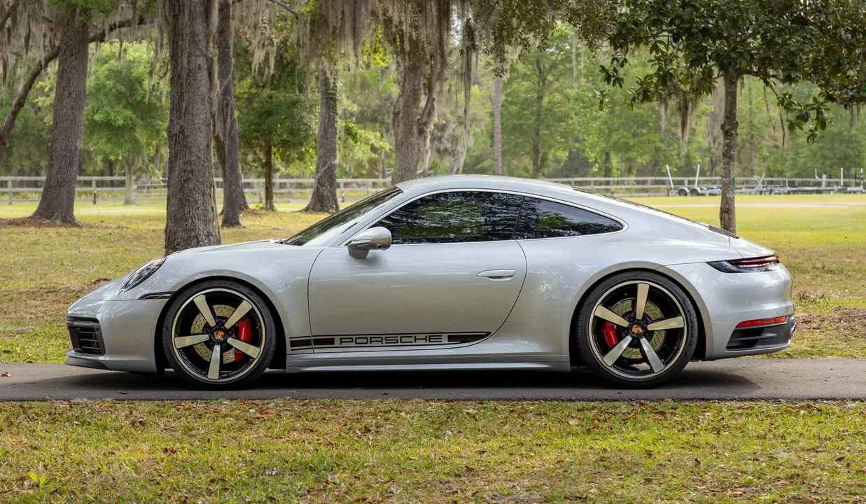 2021 Porsche 992 Carrera S - Image 5 of 6