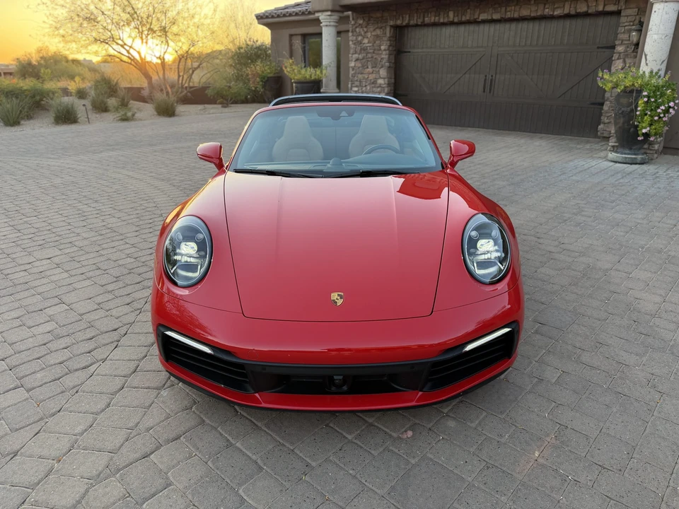 2022 Porsche 992 Targa 4 & 4S - Image 23 of 31