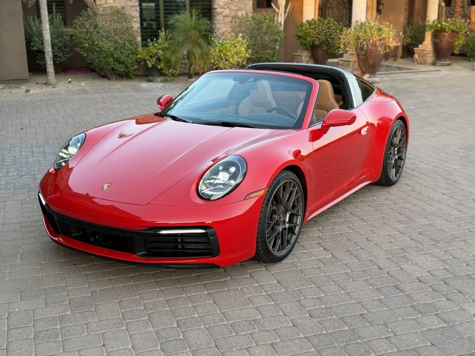 2022 Porsche 992 Targa 4 & 4S - Image 5 of 31
