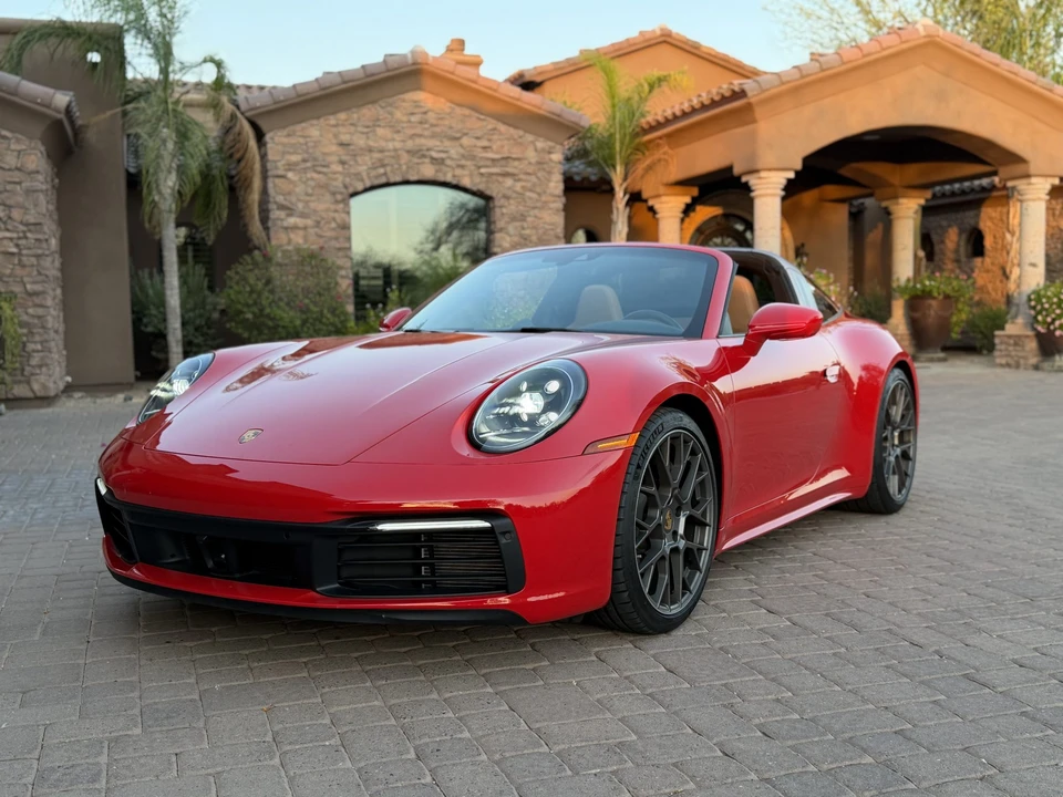 2022 Porsche 992 Targa 4 & 4S - Image 6 of 31