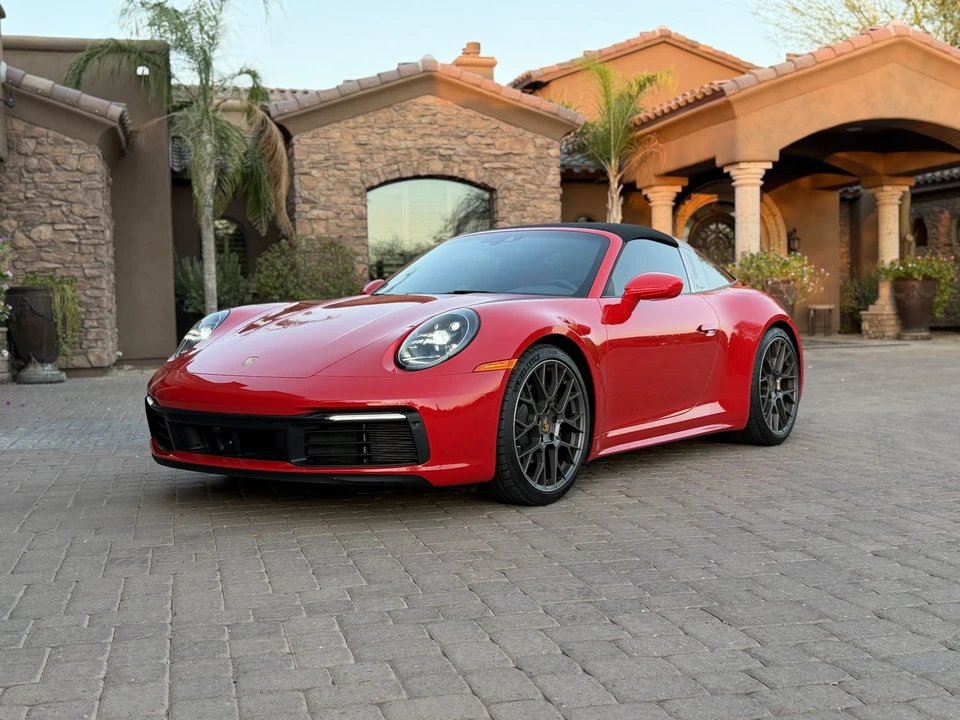 2022 Porsche 992 Targa 4 & 4S - Image 2 of 31