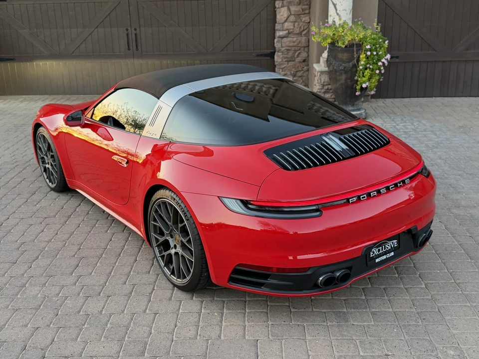 2022 Porsche 992 Targa 4 & 4S - Image 11 of 31