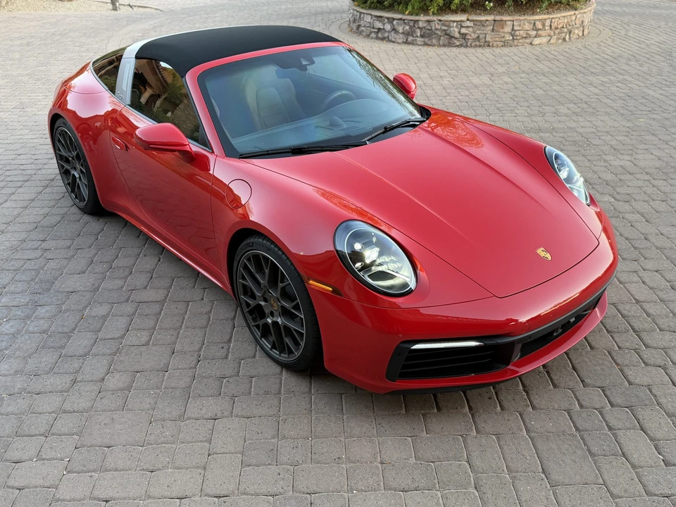 2022 Porsche 992 Targa 4 & 4S - Image 21 of 31