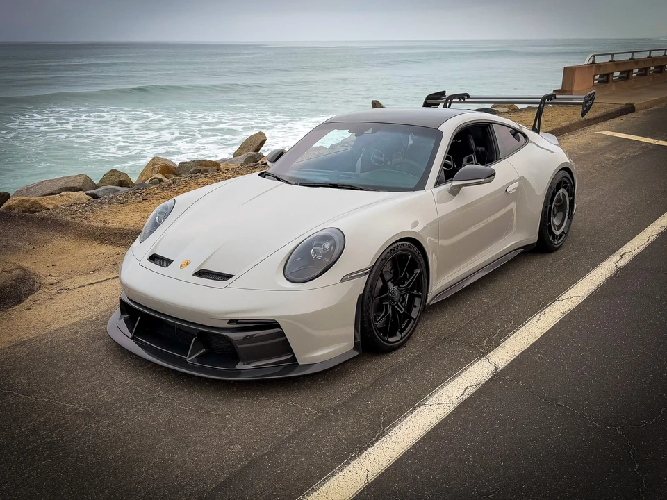 2022 Porsche 992 GT3 - Image 21 of 31