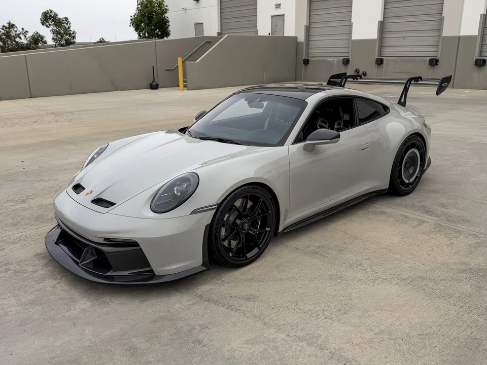 2022 Porsche 992 GT3 - Image 25 of 31