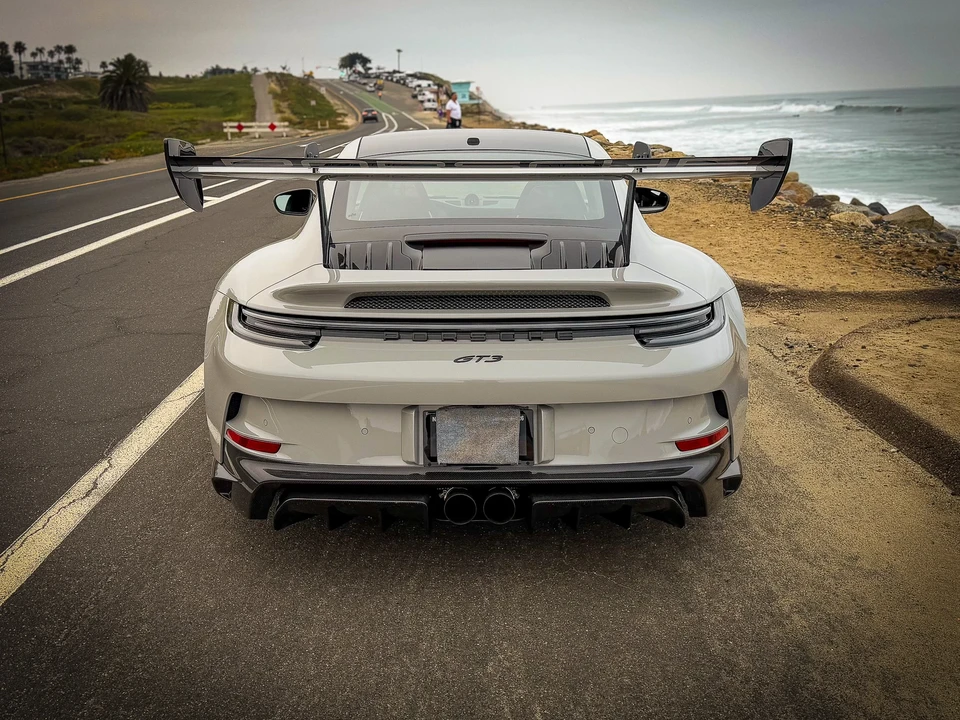 2022 Porsche 992 GT3 - Image 15 of 31