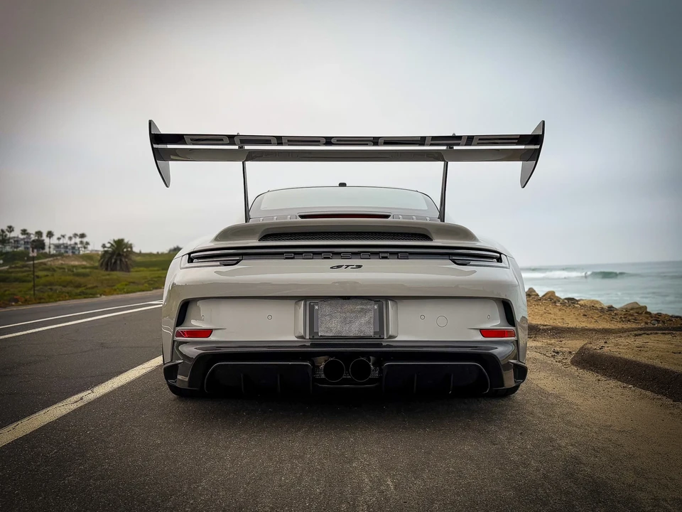 2022 Porsche 992 GT3 - Image 16 of 31