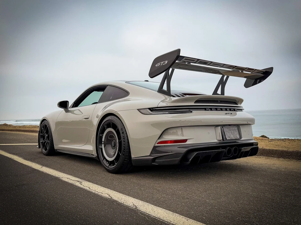 2022 Porsche 992 GT3 - Image 12 of 31