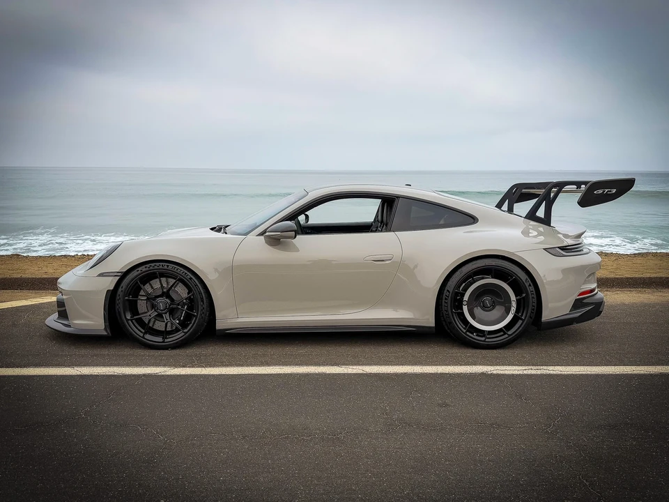 2022 Porsche 992 GT3 - Image 8 of 31