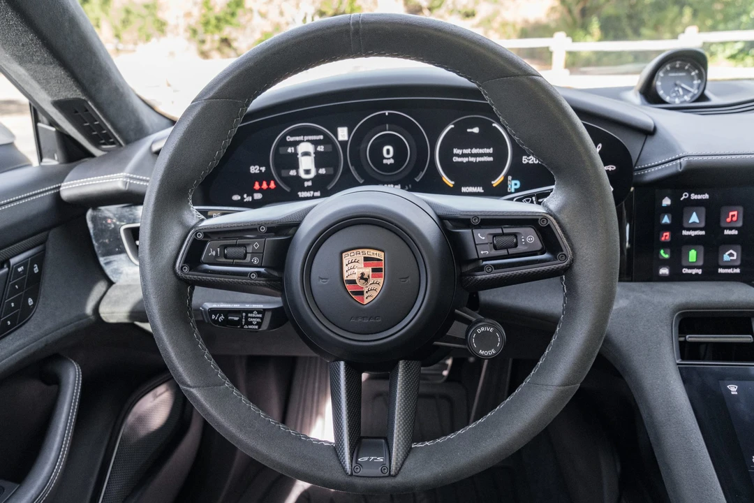 2022 Porsche Taycan GTS - Image 29 of 31