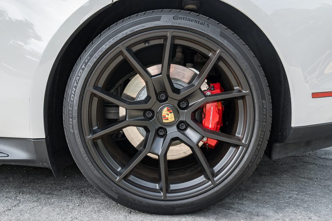 2022 Porsche Taycan GTS - Image 20 of 31