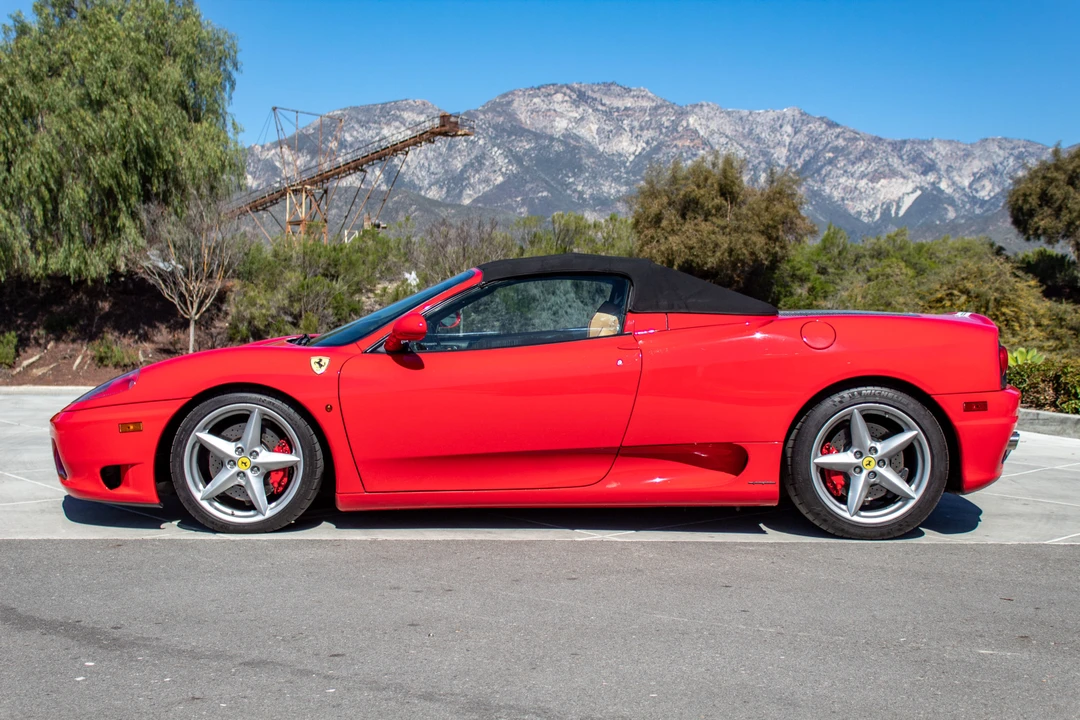 2001 Ferrari 360 Spider - Image 11 of 31
