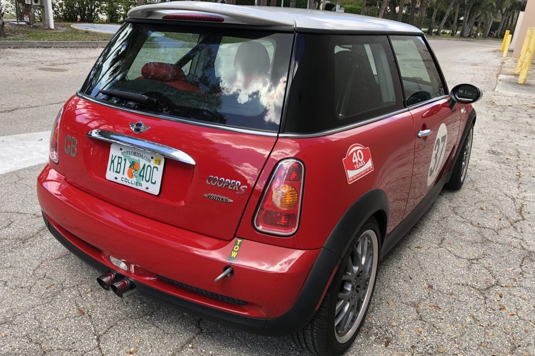 2004 Mini Mini Cooper S 1st Gen - Image 2 of 10
