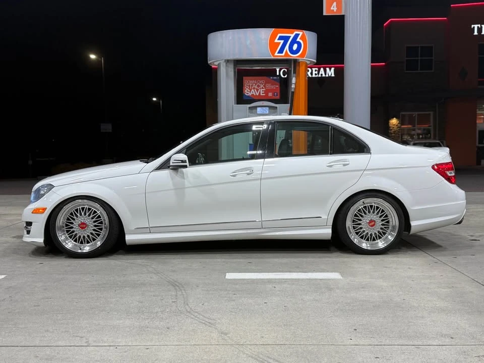 2013 Mercedes-Benz W204 C-Class - Image 2 of 6