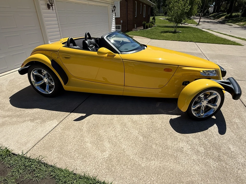 2002 Plymouth Prowler - Image 2 of 31