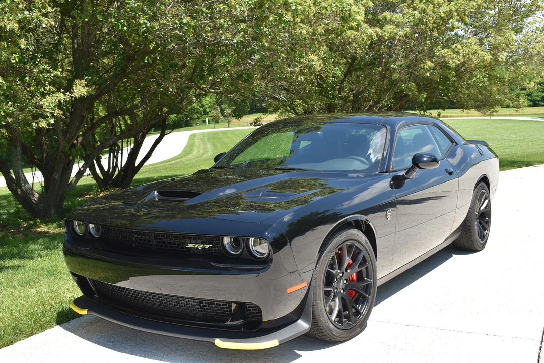 2015 Dodge Challenger SRT Hellcat 3rd Gen - Image 5 of 31