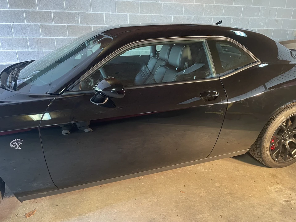 2015 Dodge Challenger SRT Hellcat 3rd Gen - Image 10 of 31