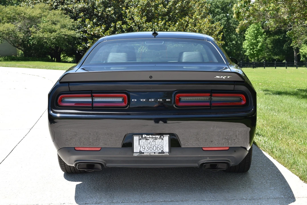 2015 Dodge Challenger SRT Hellcat 3rd Gen - Image 7 of 31