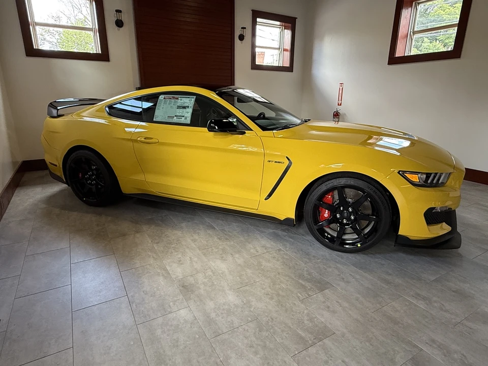 2017 Ford S550 Shelby Mustang GT350R - Image 13 of 31