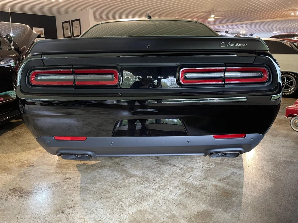 2023 Dodge Challenger SRT Hellcat 3rd Gen - Image 13 of 31