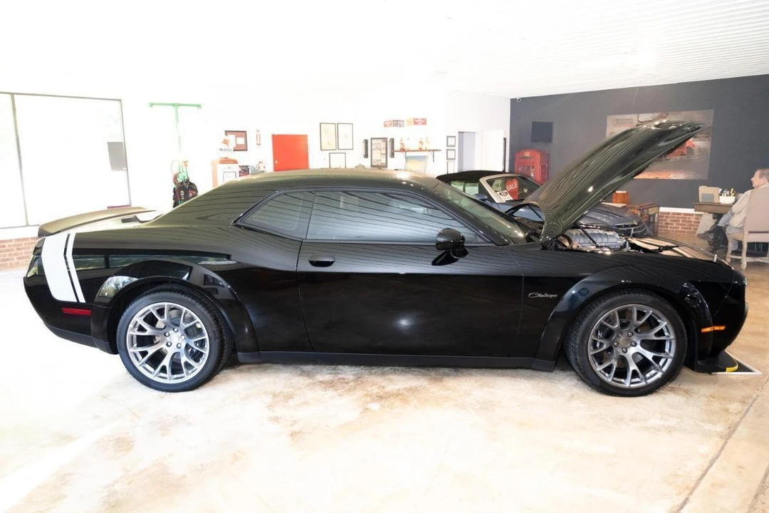 2023 Dodge Challenger SRT Hellcat 3rd Gen - Image 21 of 31